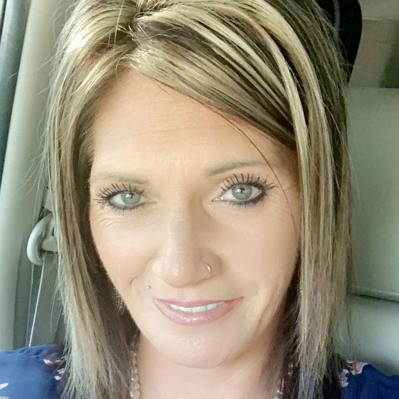 Meet your Posher, Misty - Picture 1 of 1